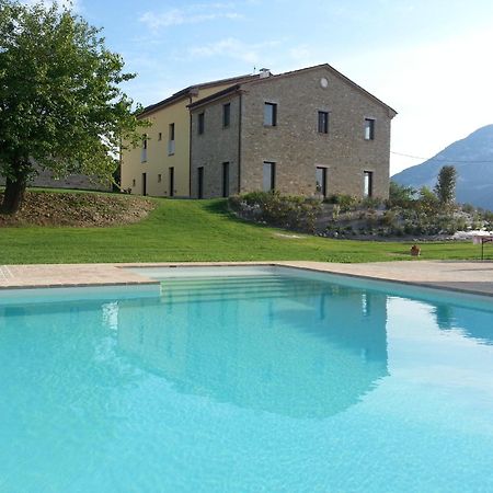 Amico Country House Serra San Quirico Екстериор снимка