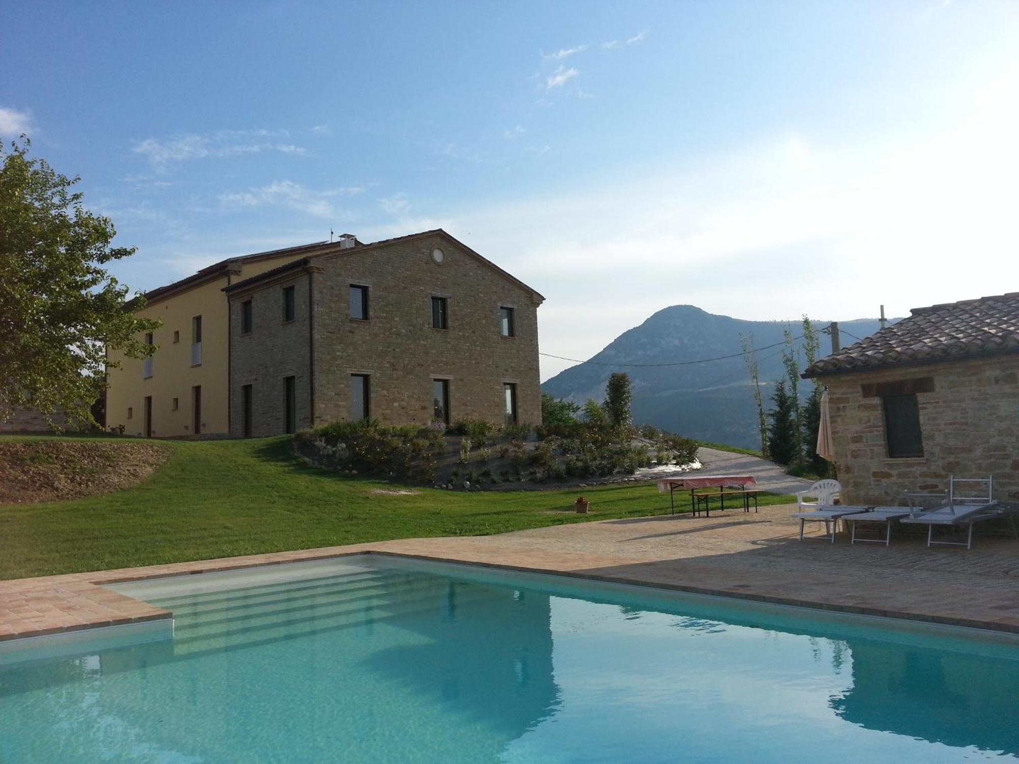 Amico Country House Serra San Quirico Екстериор снимка