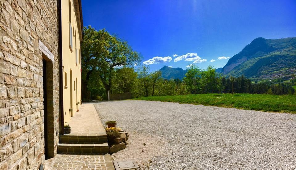 Amico Country House Serra San Quirico Екстериор снимка
